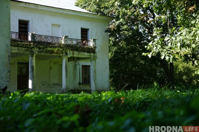 Былая бібліятэка Храптовічаў у Шчорсах. Фота: з архіваў Hrodna.life.life