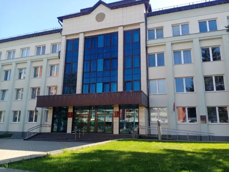 Намеснік кіраўніка выканкама дапамагаў бізнесменам выйграць тэндэры - цяпер сядзе